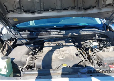 2011 Toyota Tundra Grade 4.6L V8 z USA, uszkodzony, nr VIN 5TFRM5F15BX035281